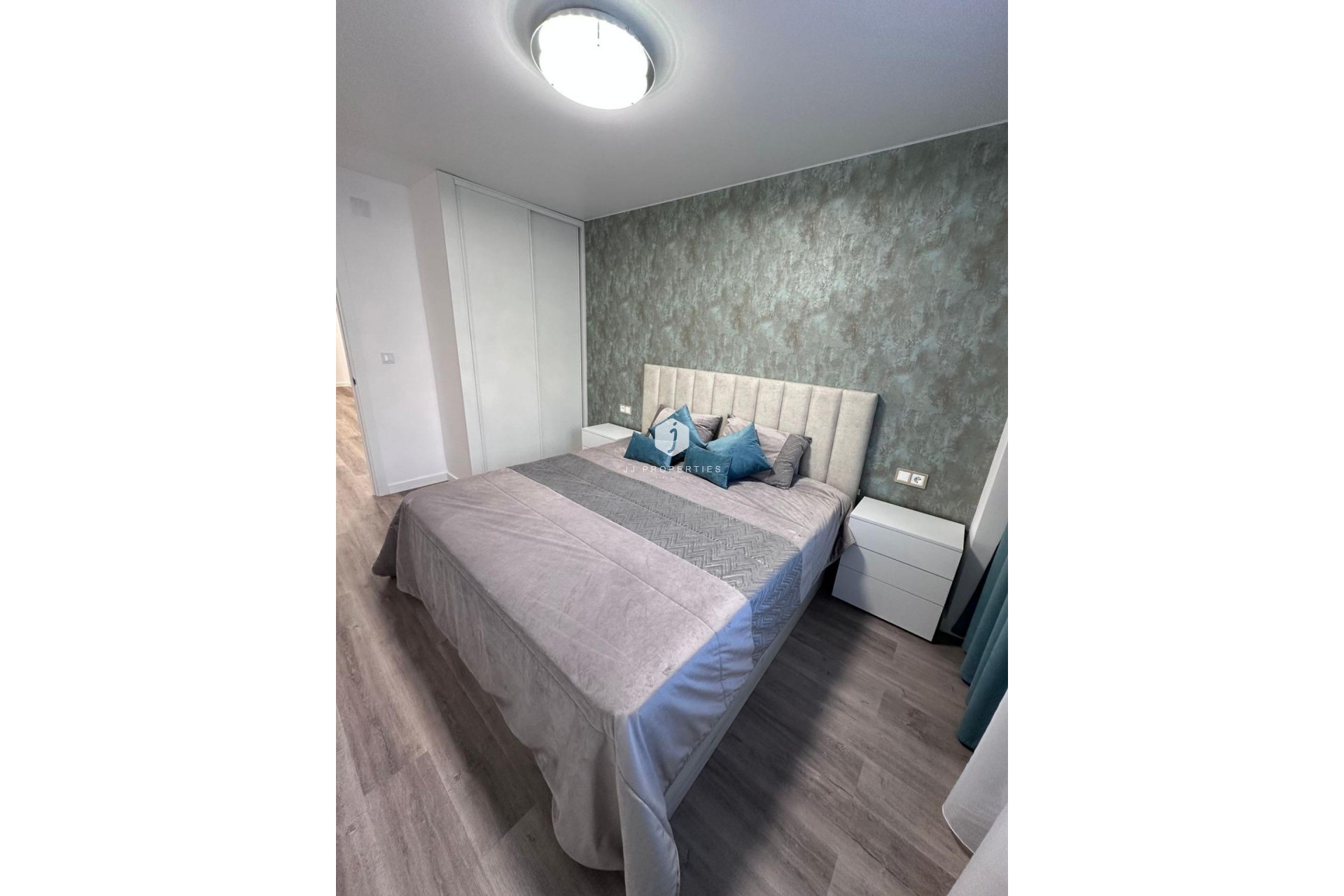 Segunda mano - Apartamento / piso -
Torrevieja - Estacion de autobuses