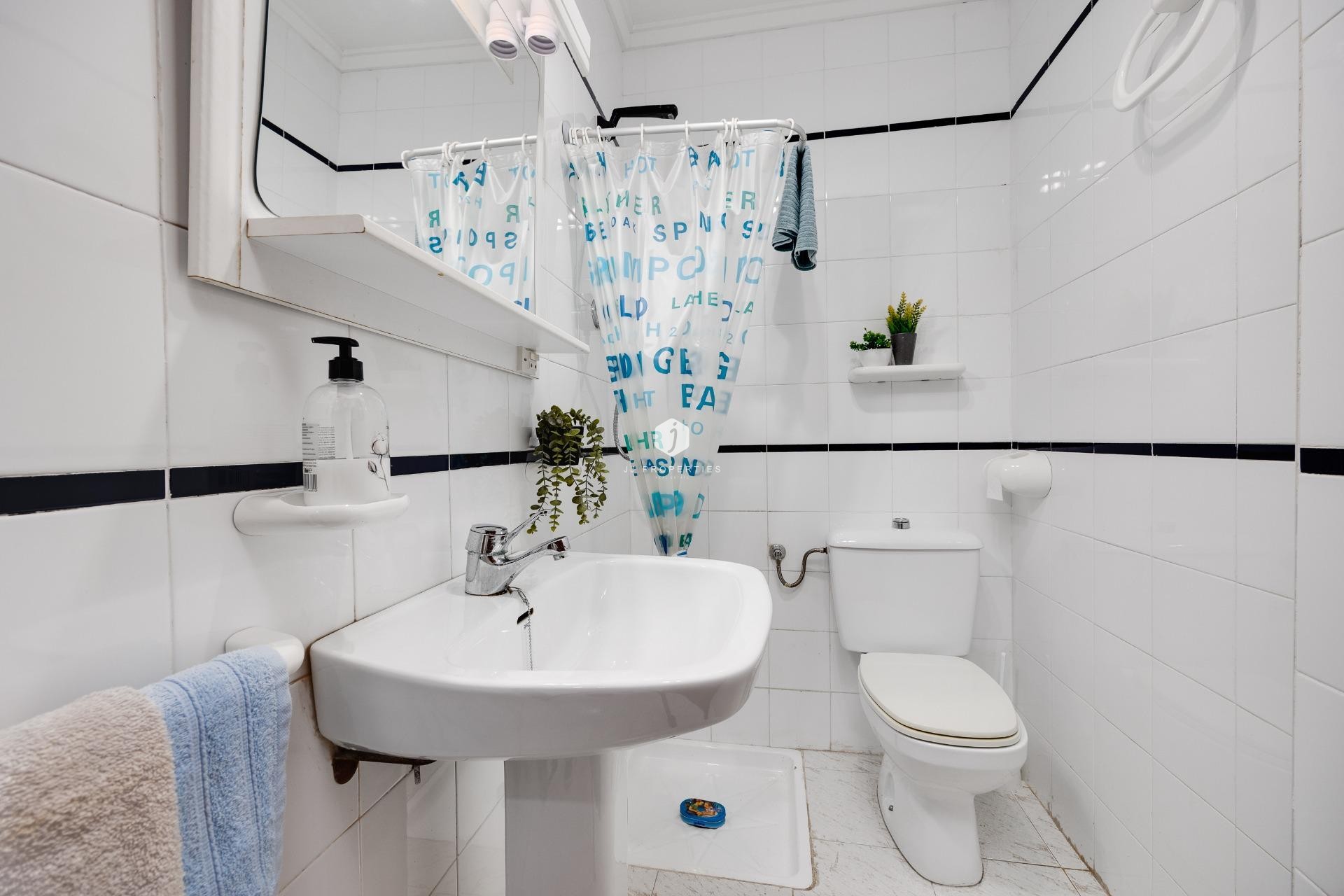 Segunda mano - Apartamento / piso -
Torrevieja - Estacion de autobuses