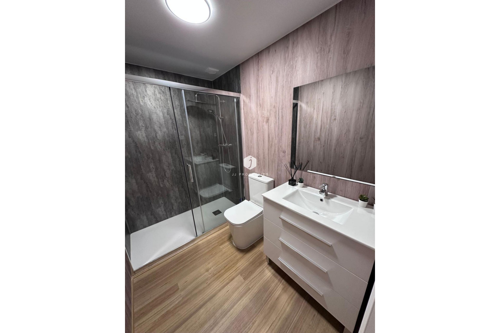 Segunda mano - Apartamento / piso -
Torrevieja - Estacion de autobuses