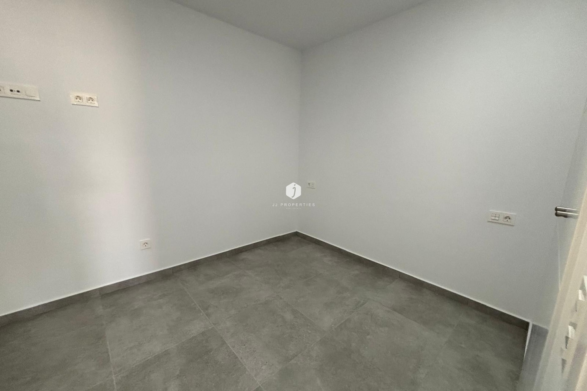 Segunda mano - Apartamento / piso -
Torrevieja - Estacion de autobuses