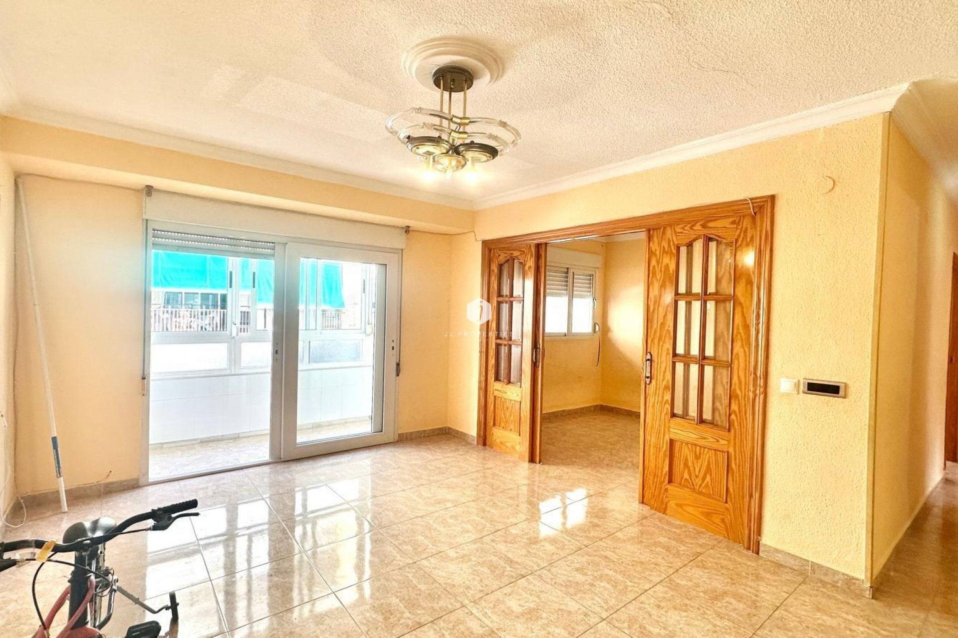 Segunda mano - Apartamento / piso -
Torrevieja - Estacion de autobuses