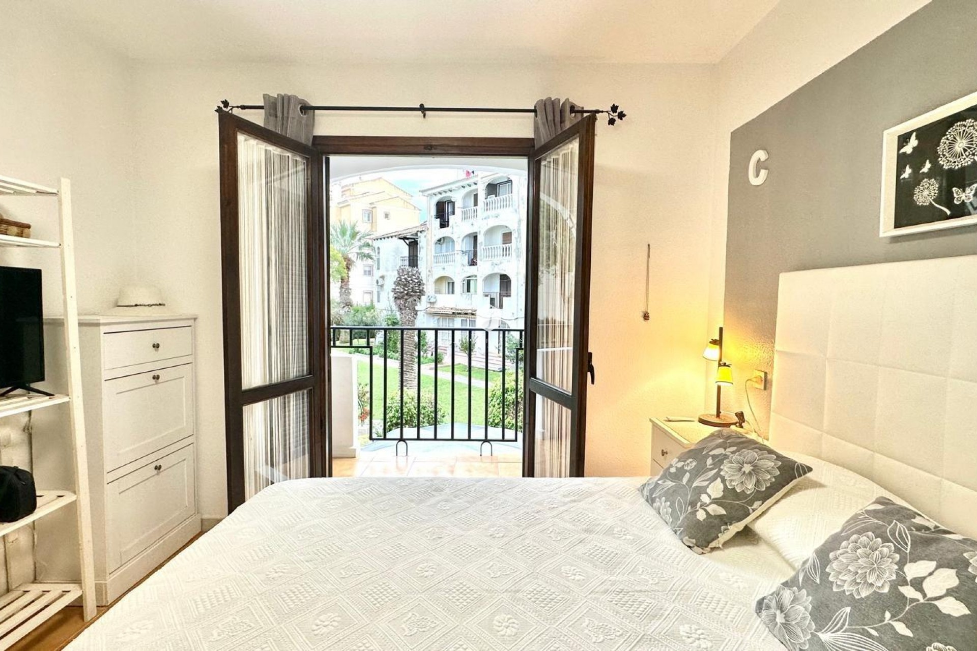 Segunda mano - Apartamento / piso -
Torrevieja - Estacion de autobuses