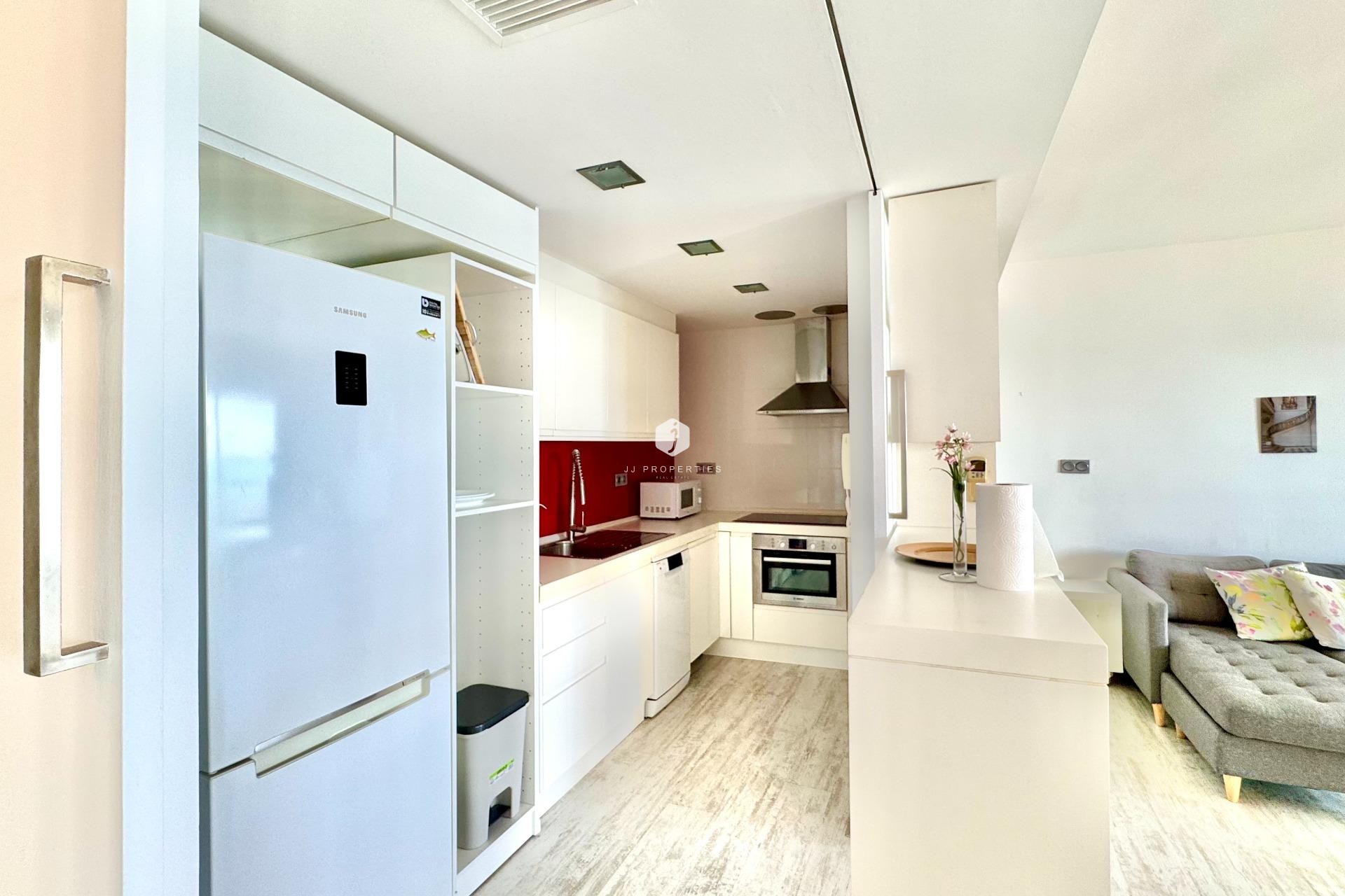 Segunda mano - Apartamento / piso -
Torrevieja - Estacion de autobuses