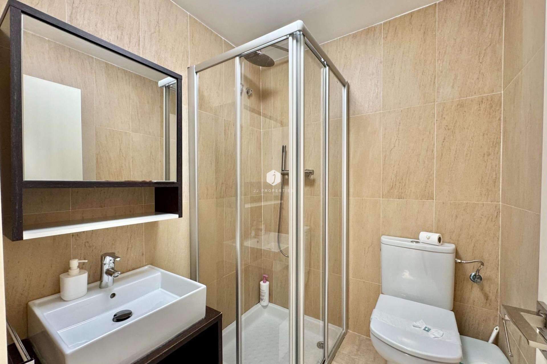 Segunda mano - Apartamento / piso -
Torrevieja - Estacion de autobuses