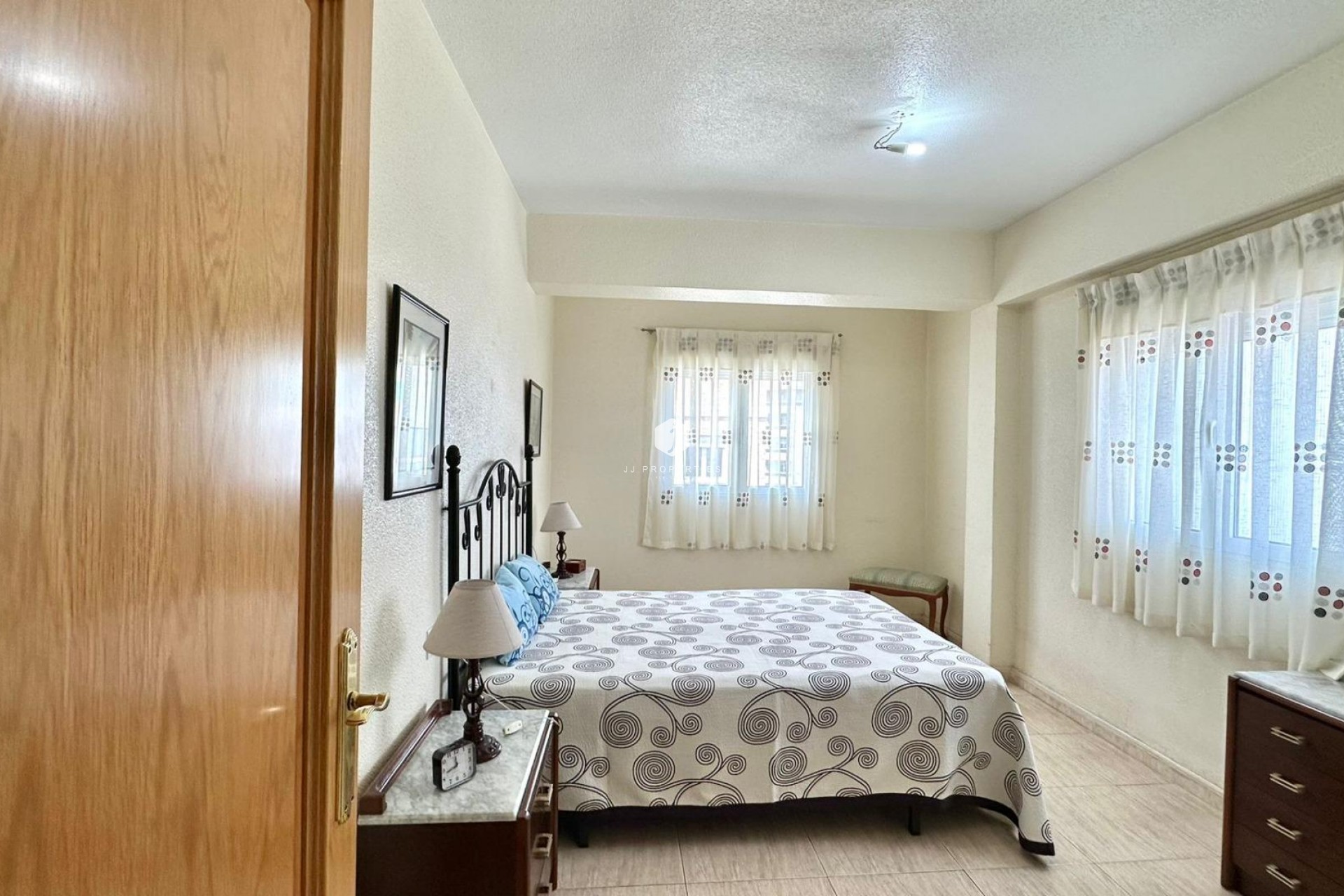 Segunda mano - Apartamento / piso -
Torrevieja - Estacion de autobuses
