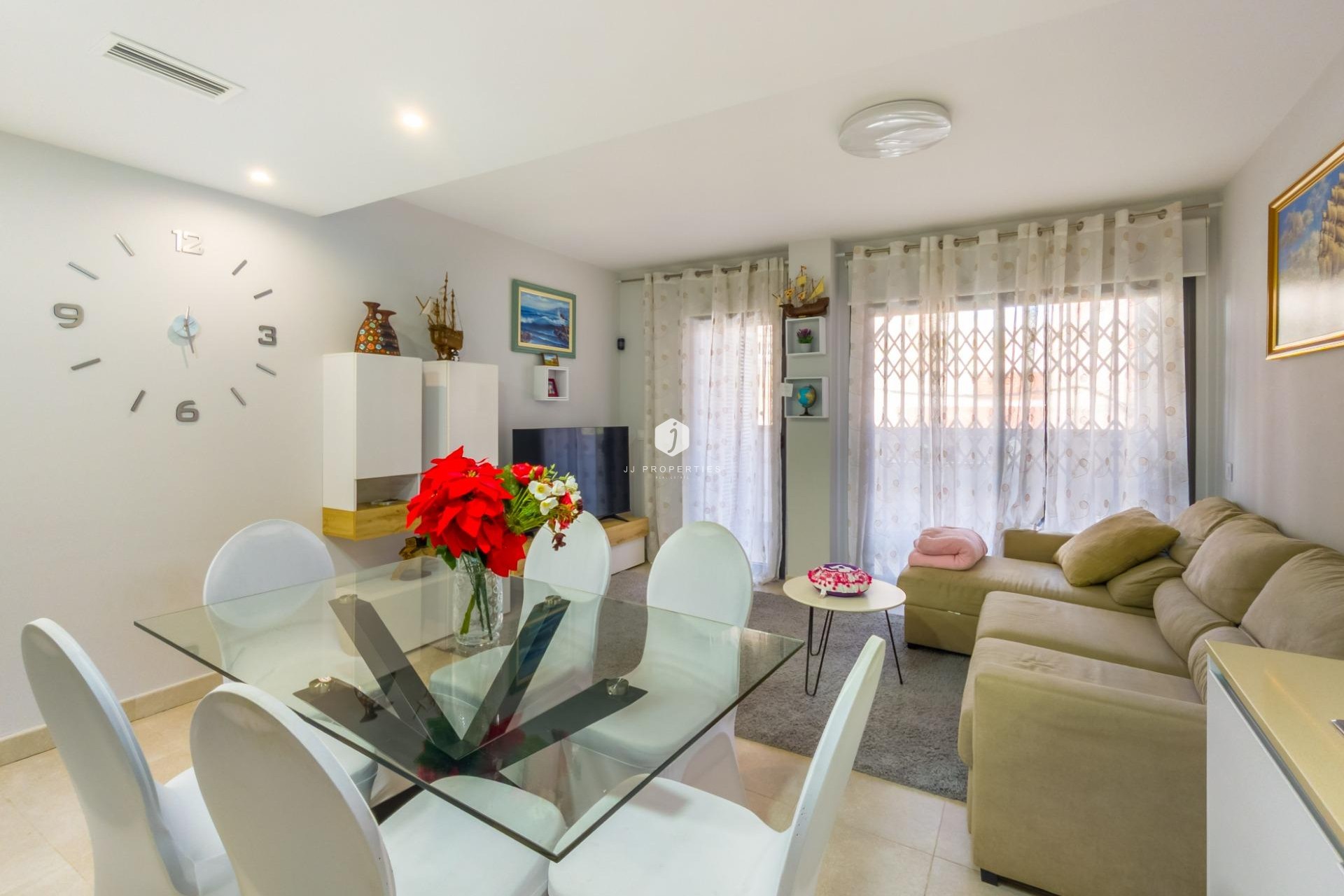 Segunda mano - Apartamento / piso -
Torrevieja - Estacion de autobuses