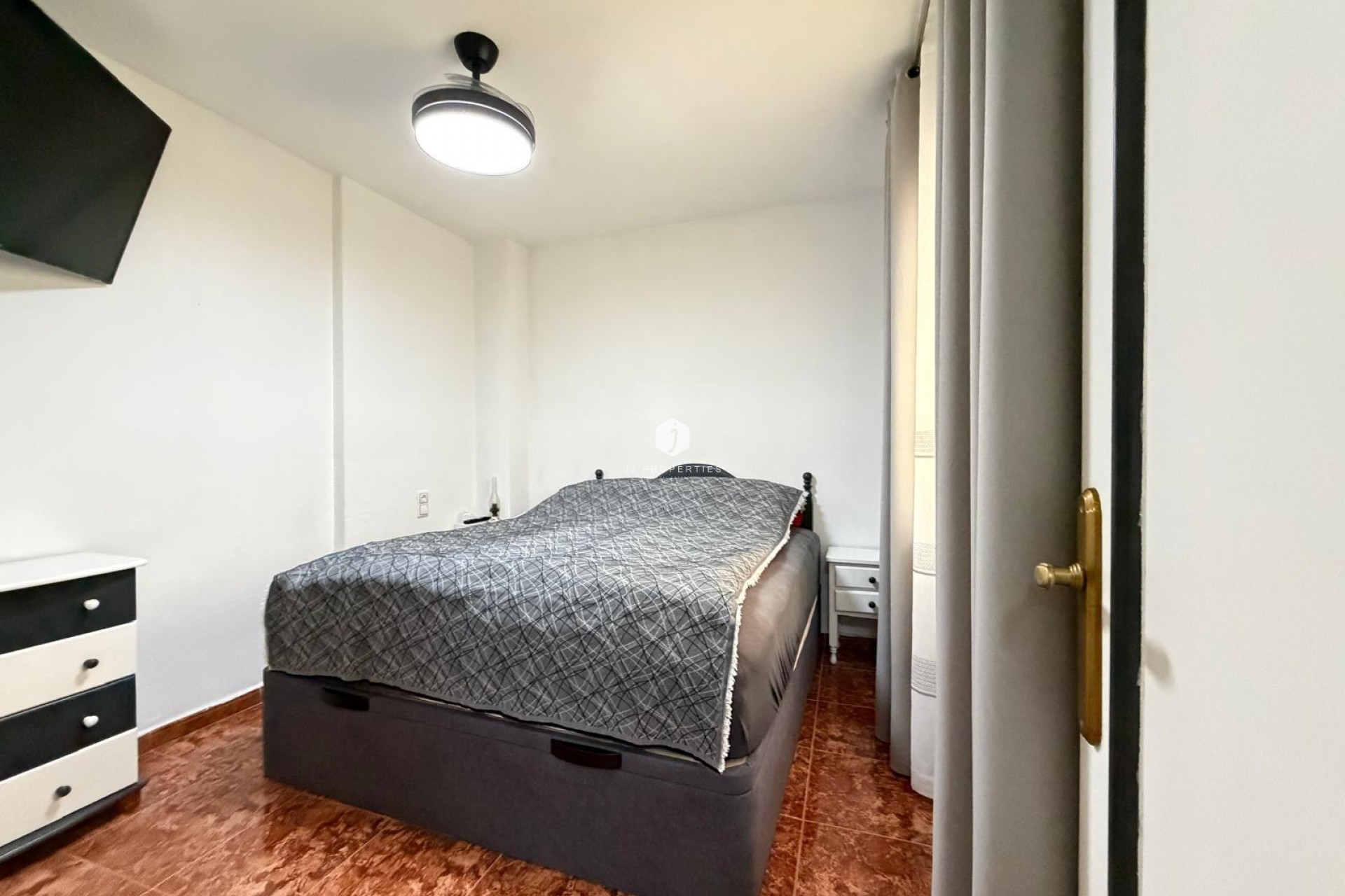 Segunda mano - Apartamento / piso -
Torrevieja - Estacion de autobuses
