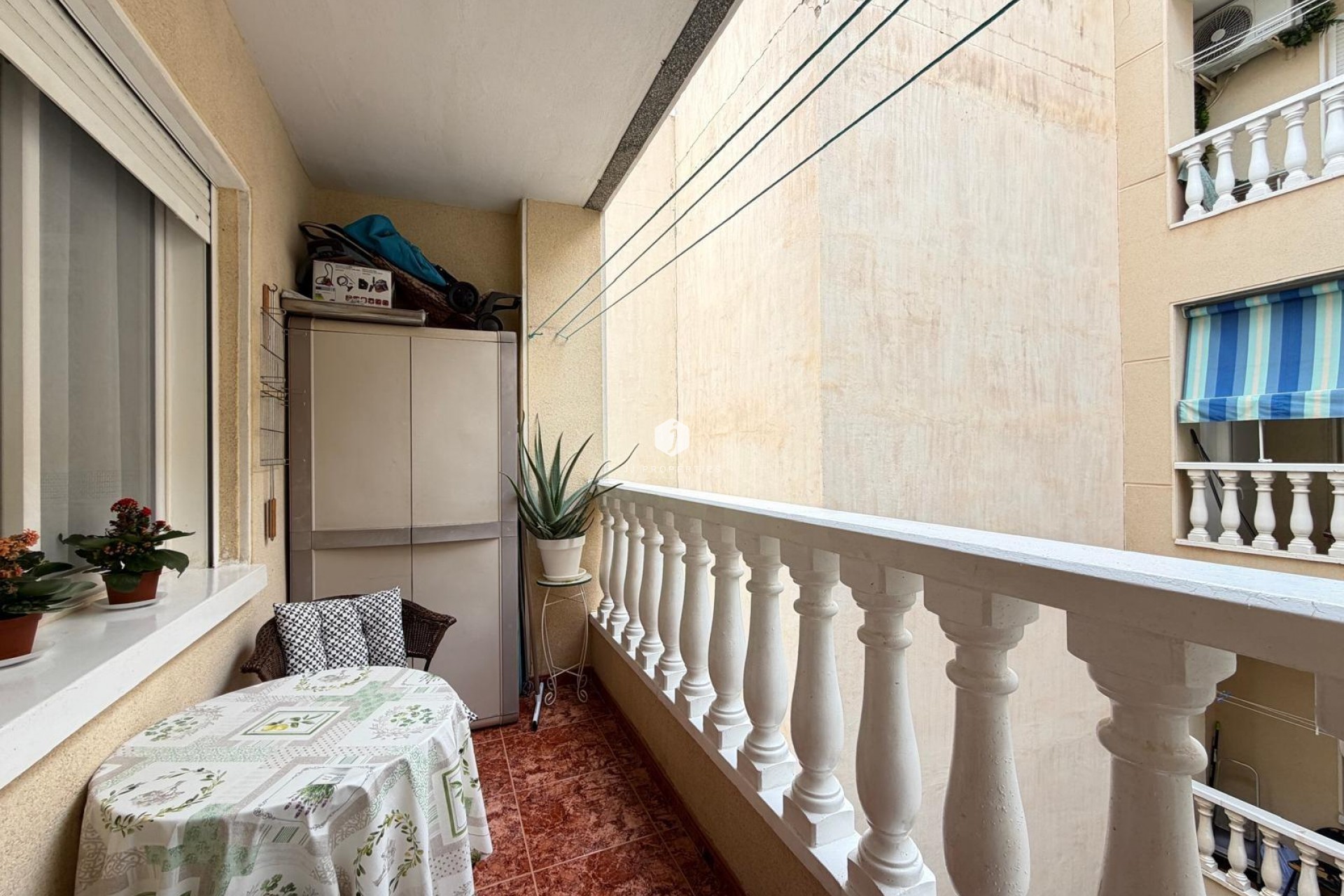 Segunda mano - Apartamento / piso -
Torrevieja - Estacion de autobuses