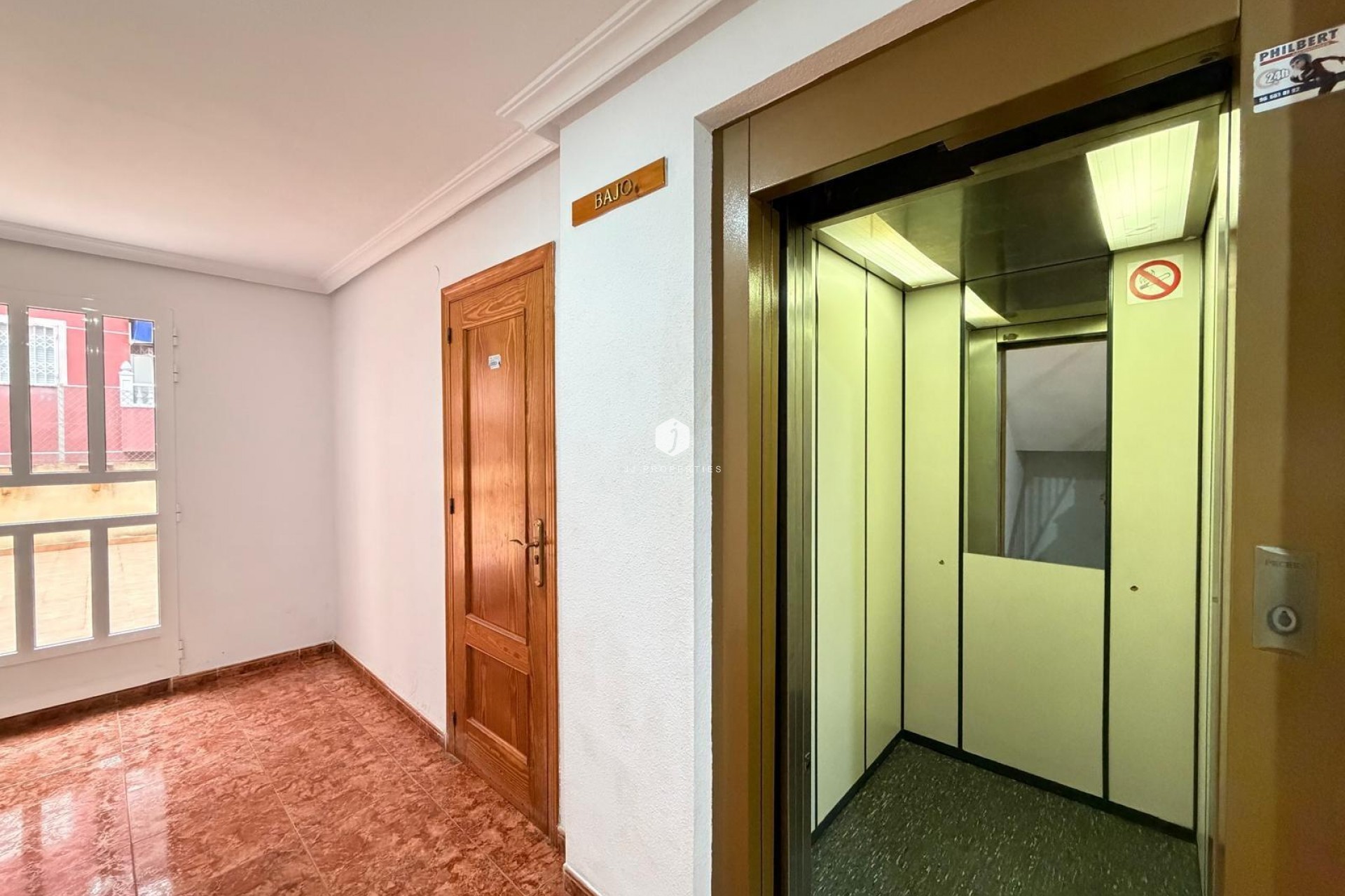Segunda mano - Apartamento / piso -
Torrevieja - Estacion de autobuses