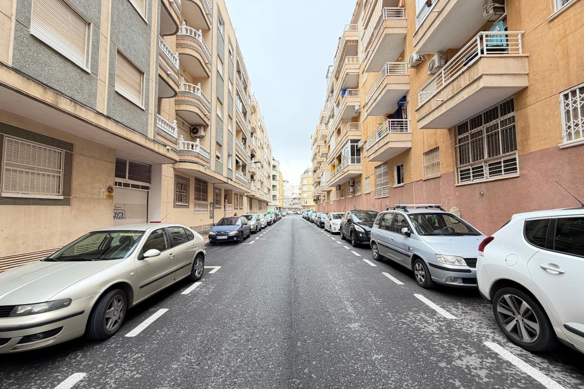 Segunda mano - Apartamento / piso -
Torrevieja - Estacion de autobuses
