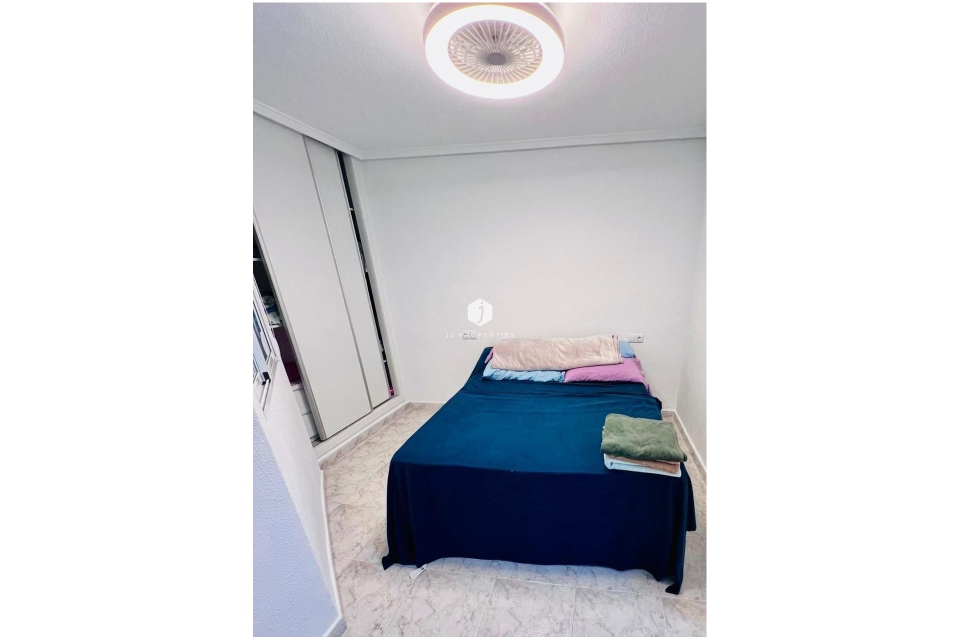 Segunda mano - Apartamento / piso -
Torrevieja - Estacion de autobuses