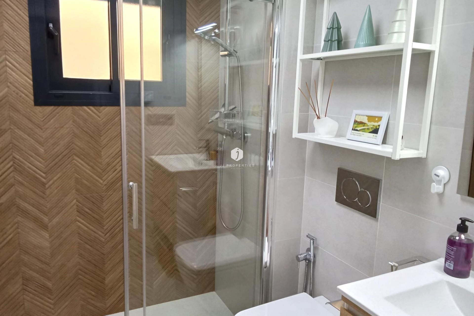 Segunda mano - Apartamento / piso -
Torrevieja - Estacion de autobuses
