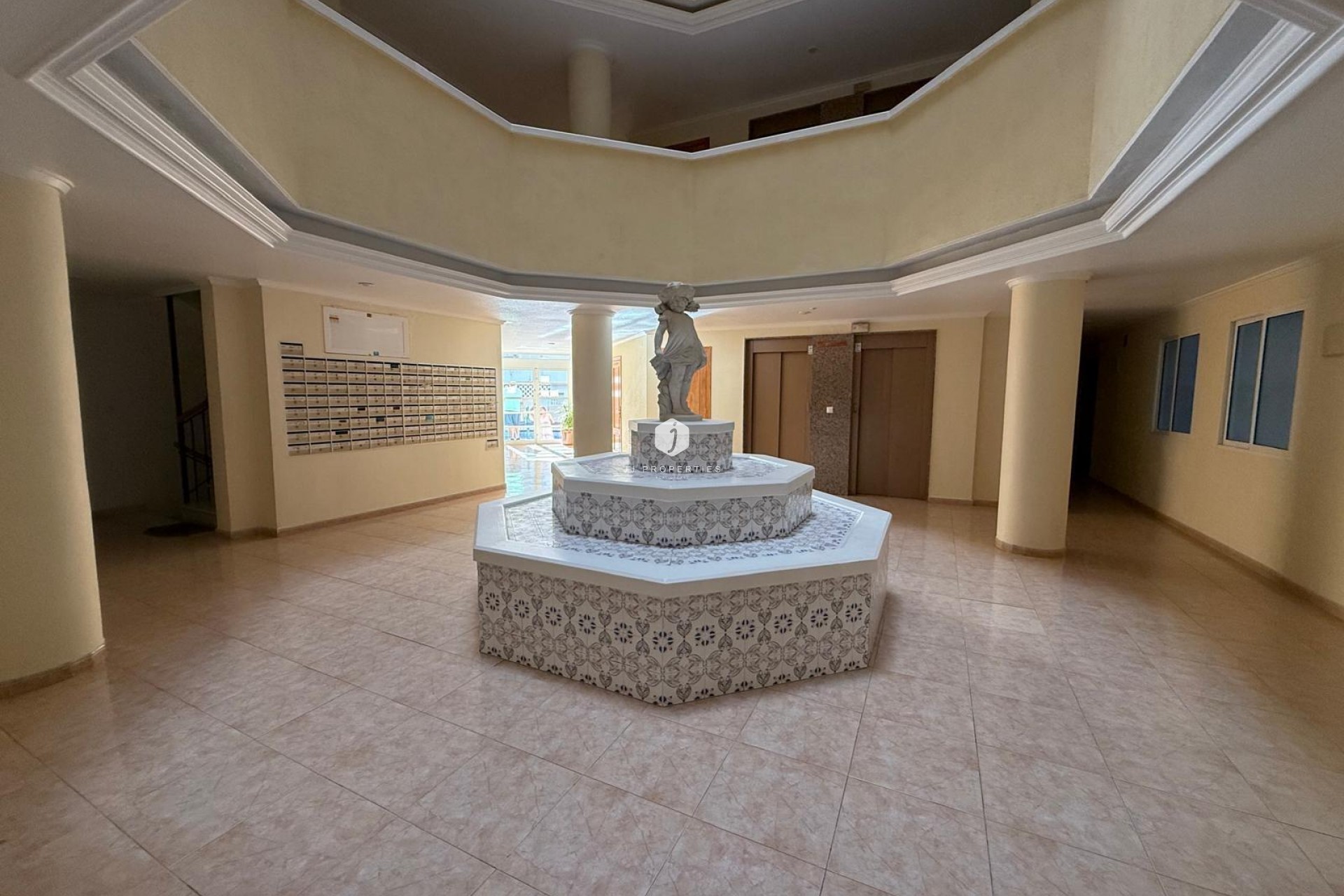 Segunda mano - Apartamento / piso -
Torrevieja - Habaneras