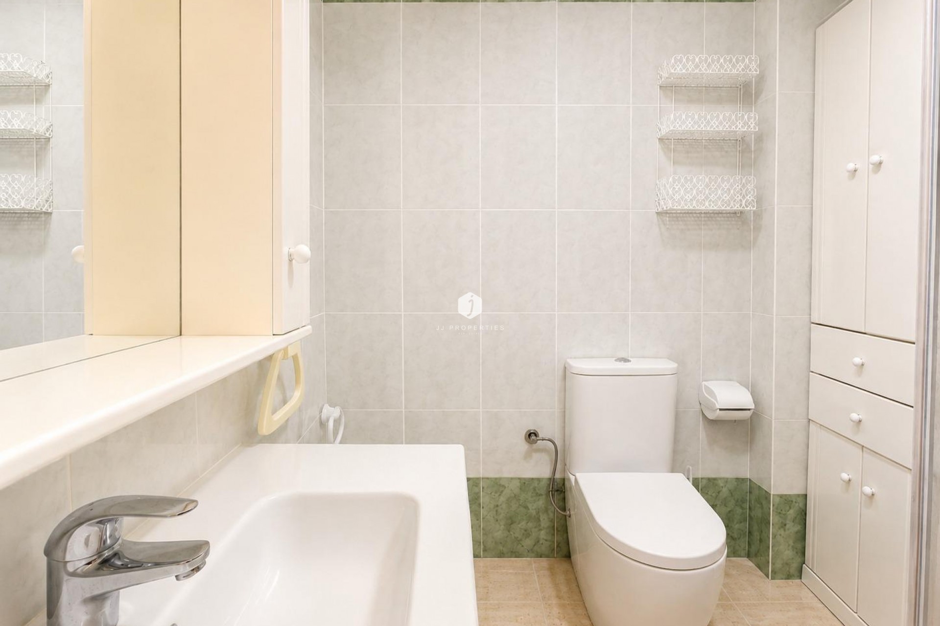 Segunda mano - Apartamento / piso -
Torrevieja - Habaneras
