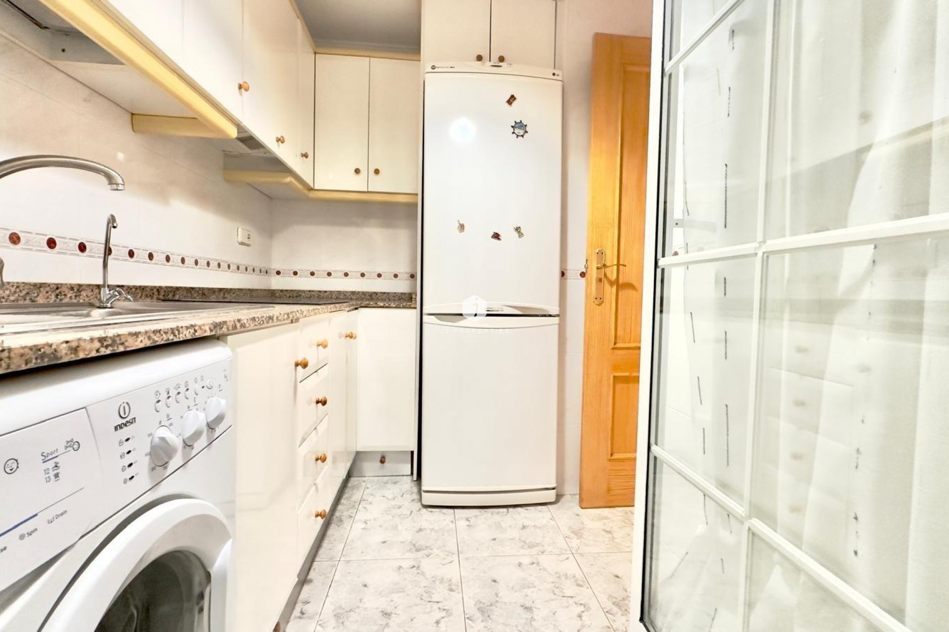 Segunda mano - Apartamento / piso -
Torrevieja - La Mata Pueblo