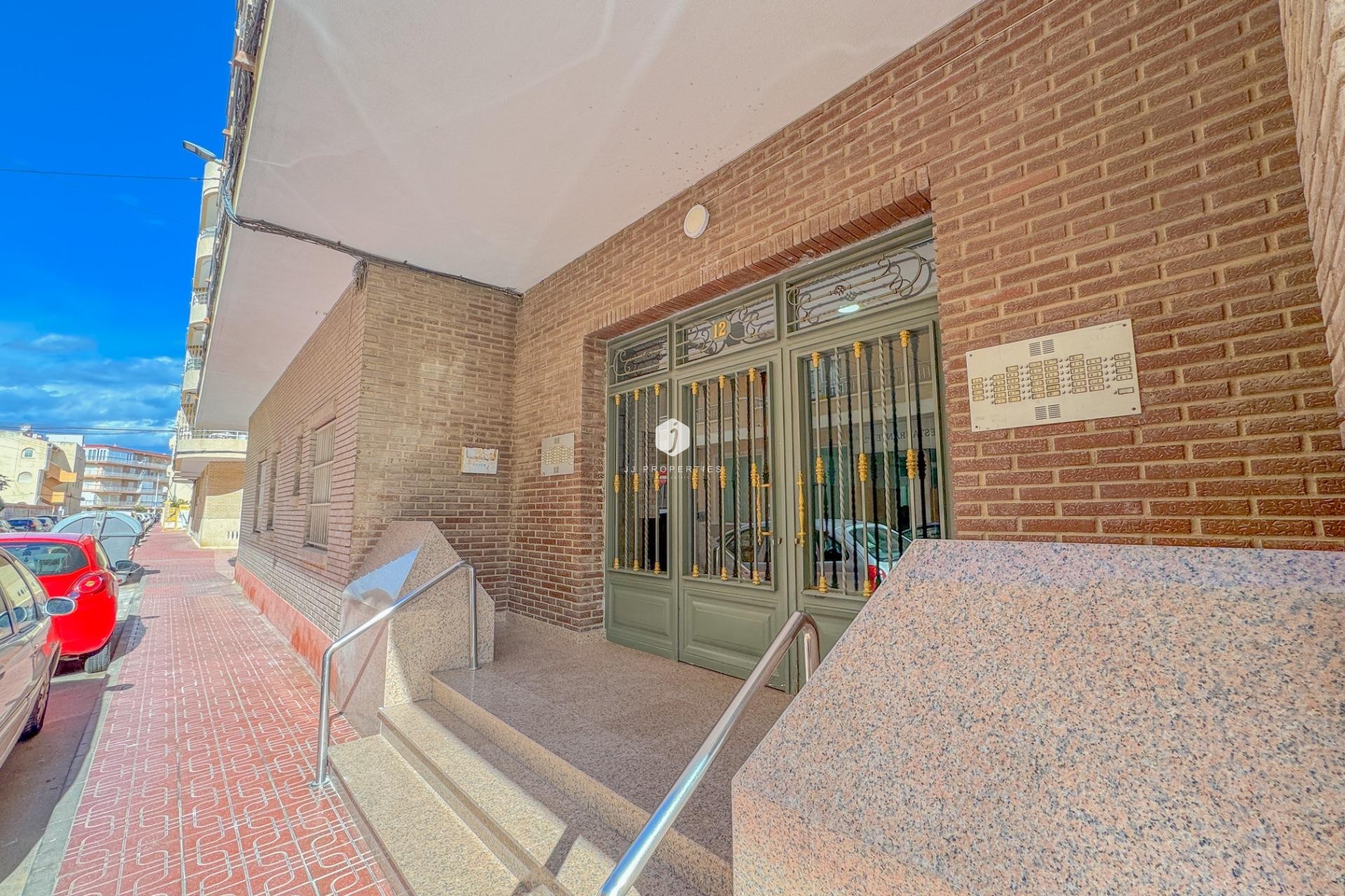 Segunda mano - Apartamento / piso -
Torrevieja - La Mata Pueblo