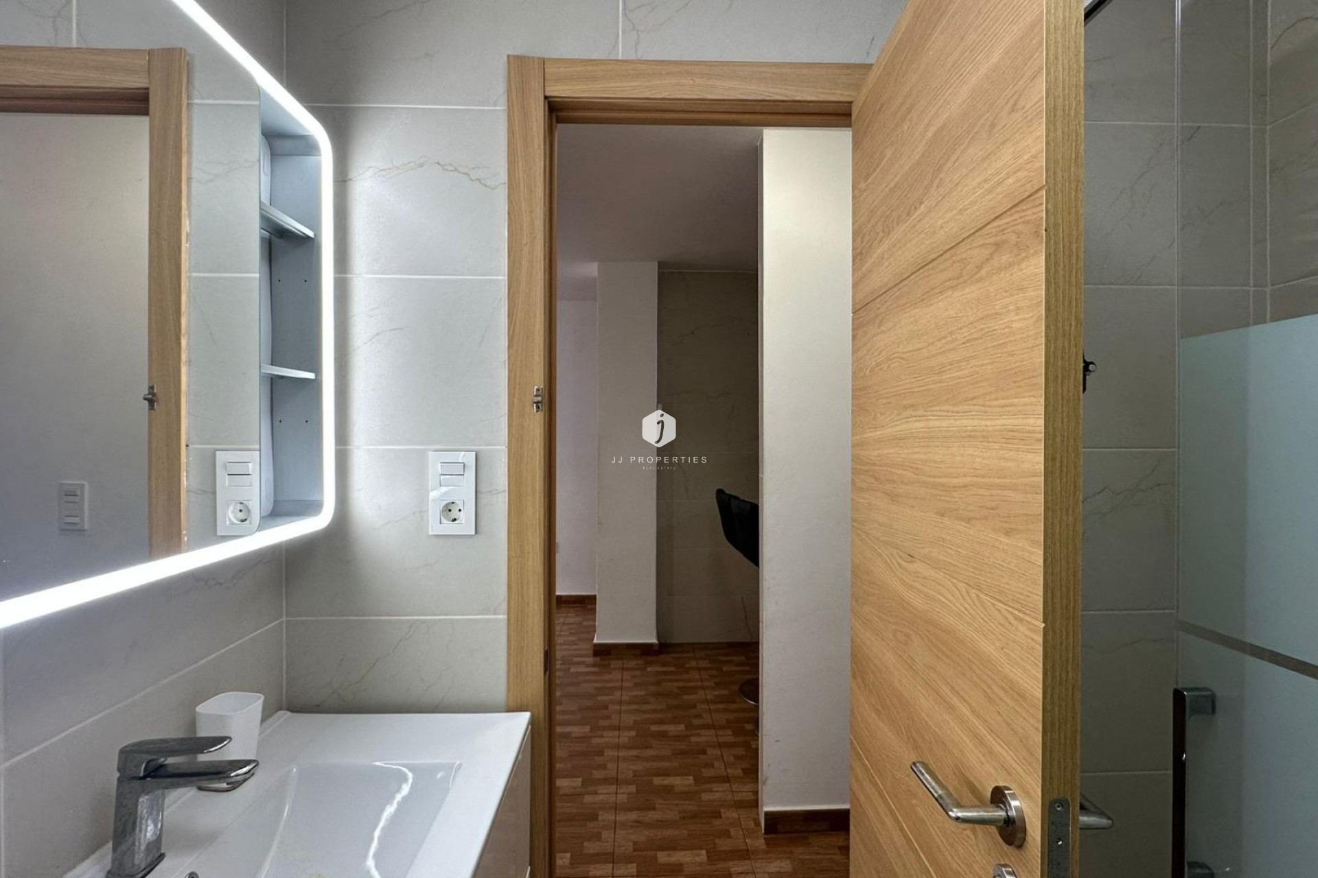 Segunda mano - Apartamento / piso -
Torrevieja - La Mata Pueblo