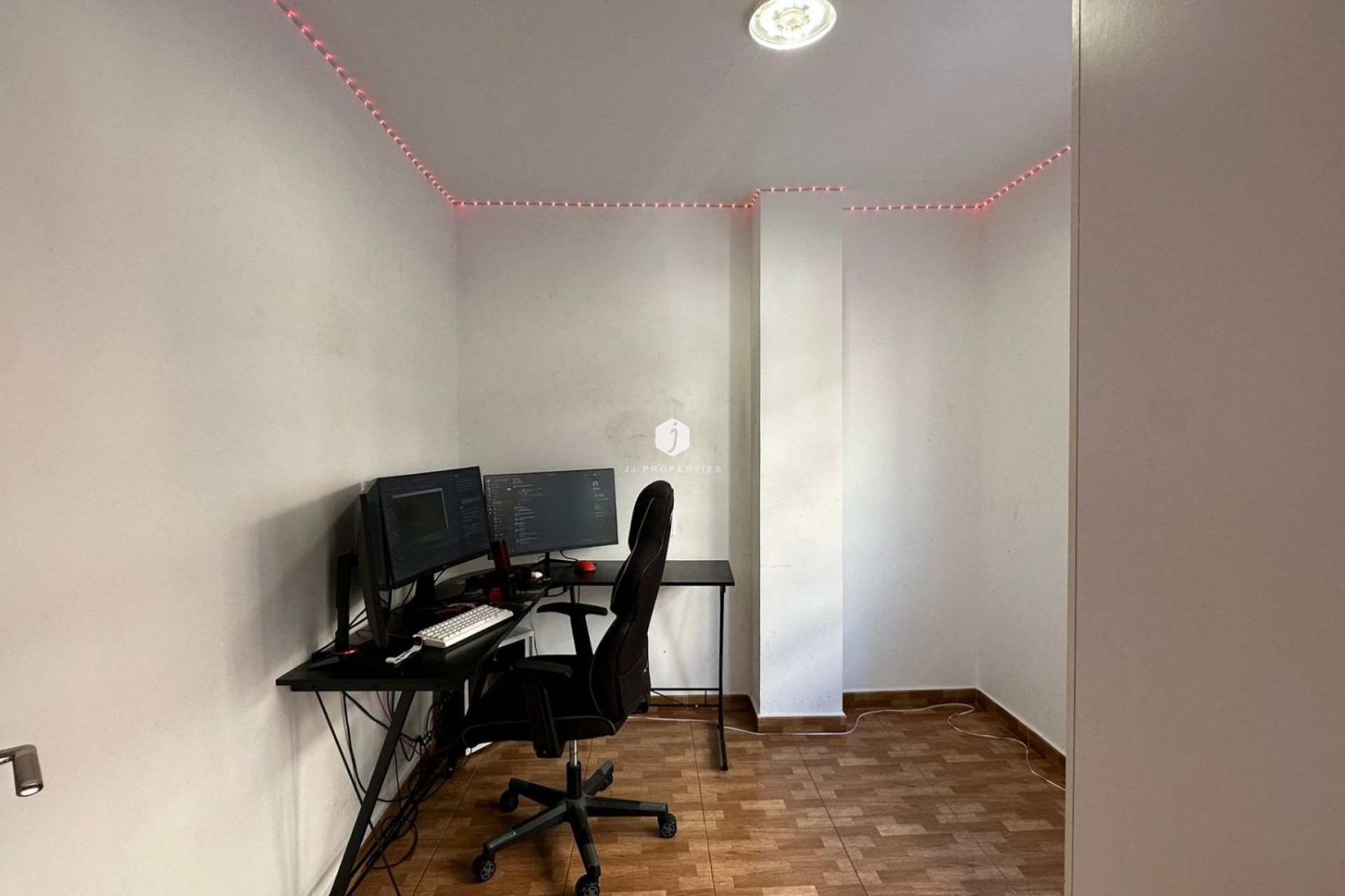 Segunda mano - Apartamento / piso -
Torrevieja - La Mata Pueblo