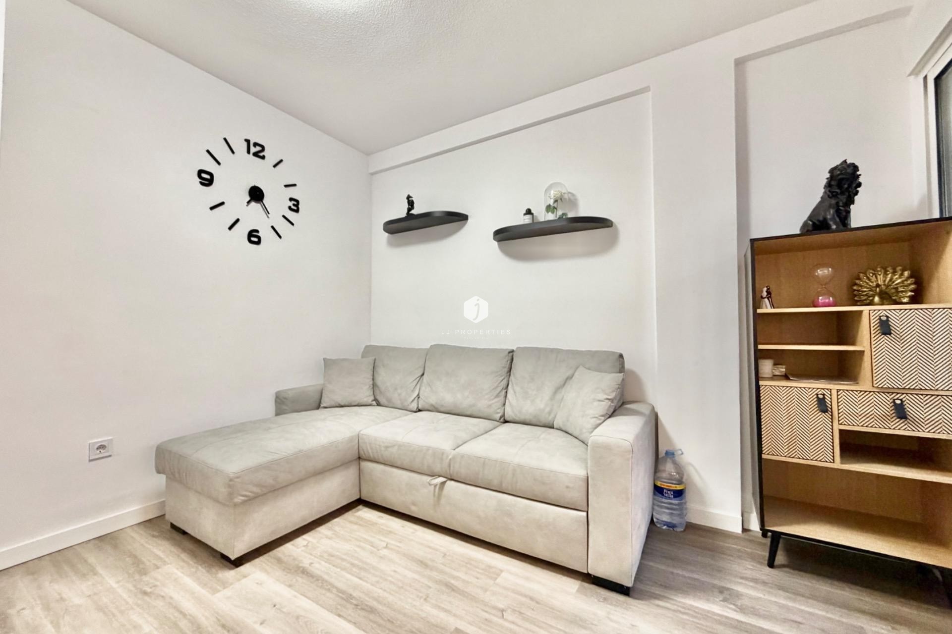 Segunda mano - Apartamento / piso -
Torrevieja - La Mata Pueblo