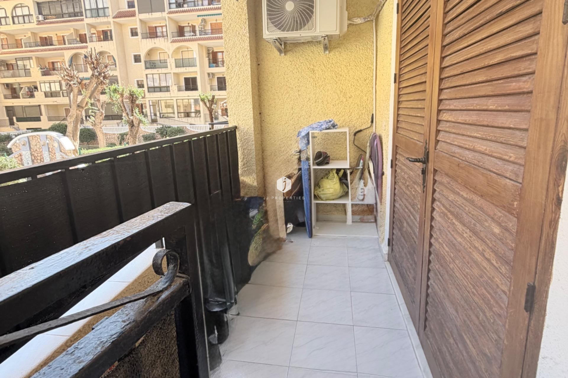 Segunda mano - Apartamento / piso -
Torrevieja - La Mata Pueblo