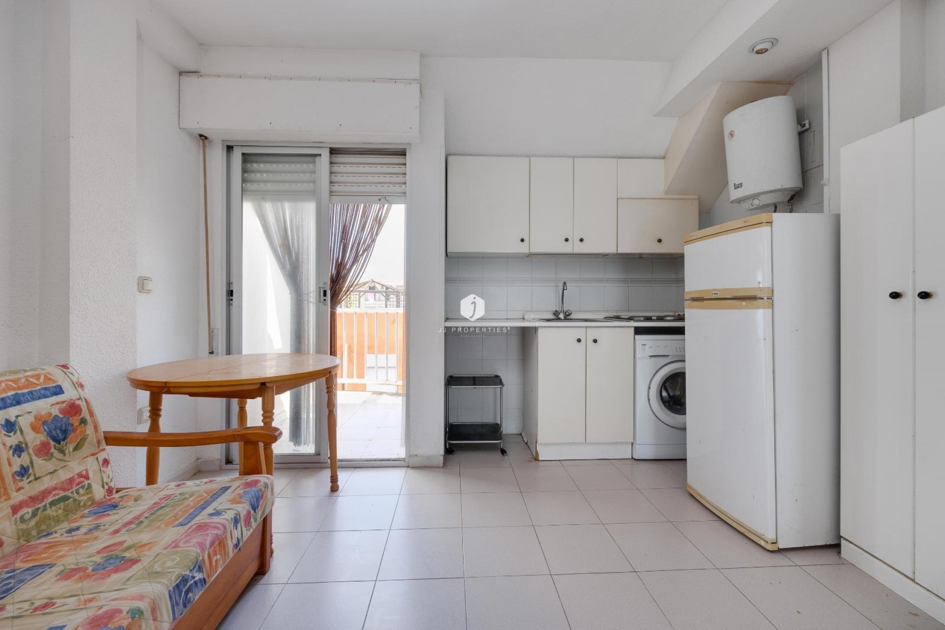 Segunda mano - Apartamento / piso -
Torrevieja - La Mata Pueblo
