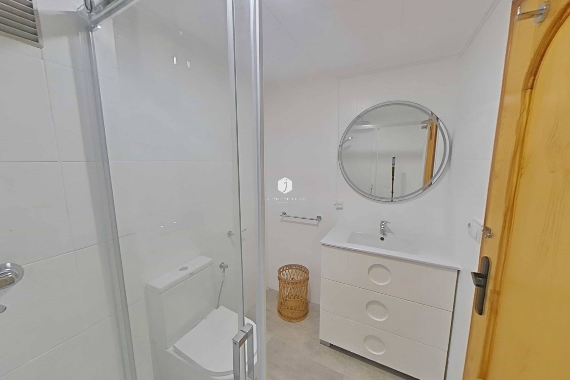 Segunda mano - Apartamento / piso -
Torrevieja - La Mata Pueblo