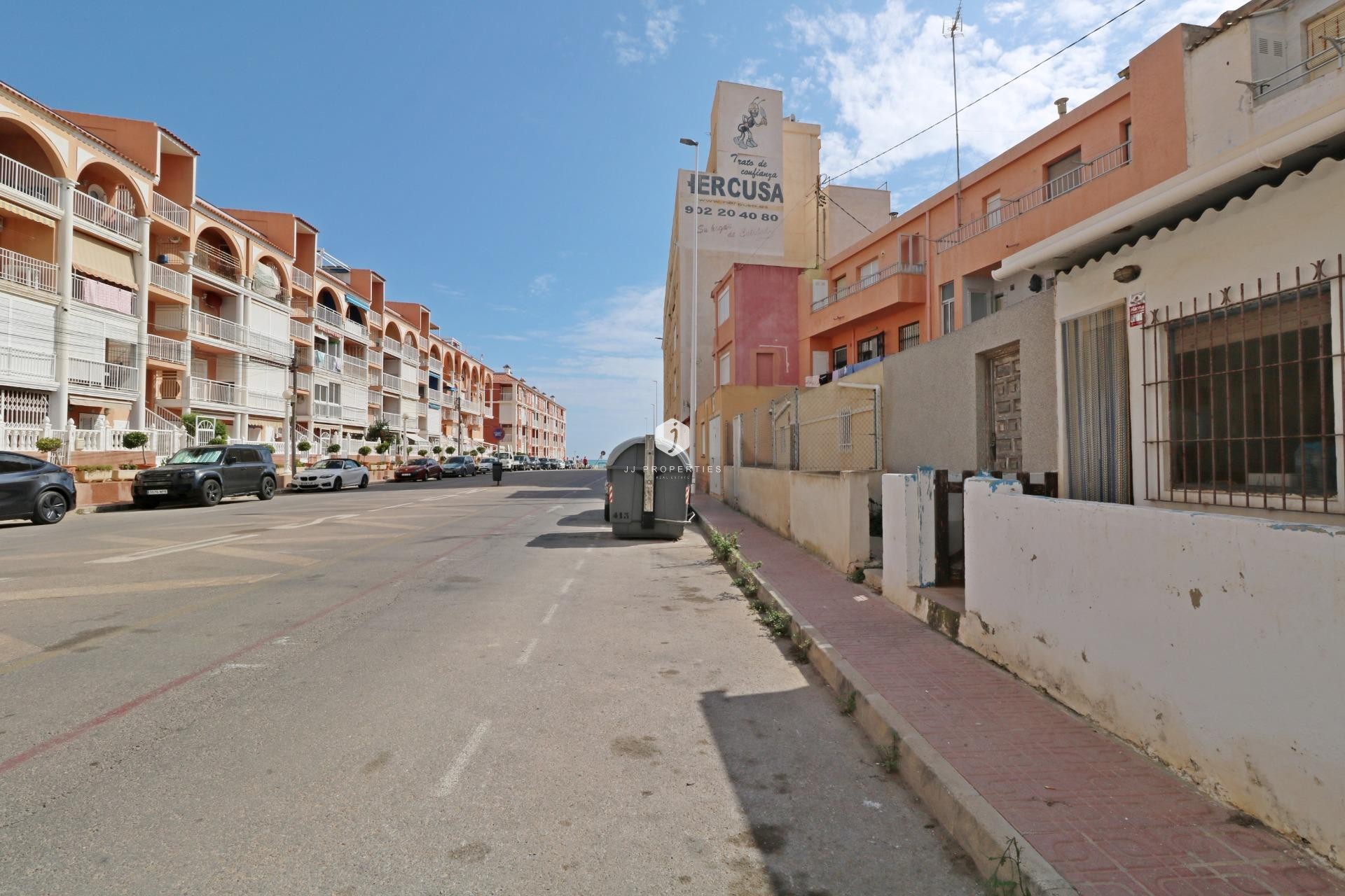 Segunda mano - Apartamento / piso -
Torrevieja - La Mata Pueblo