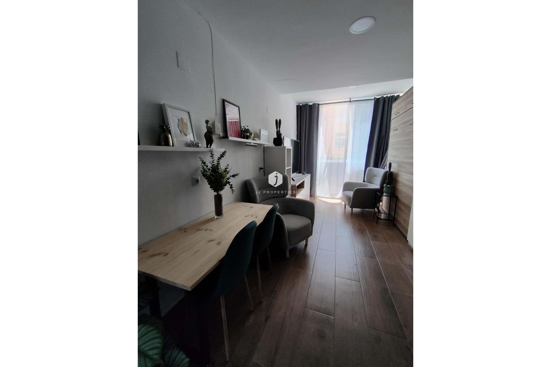 Segunda mano - Apartamento / piso -
Torrevieja - La Mata