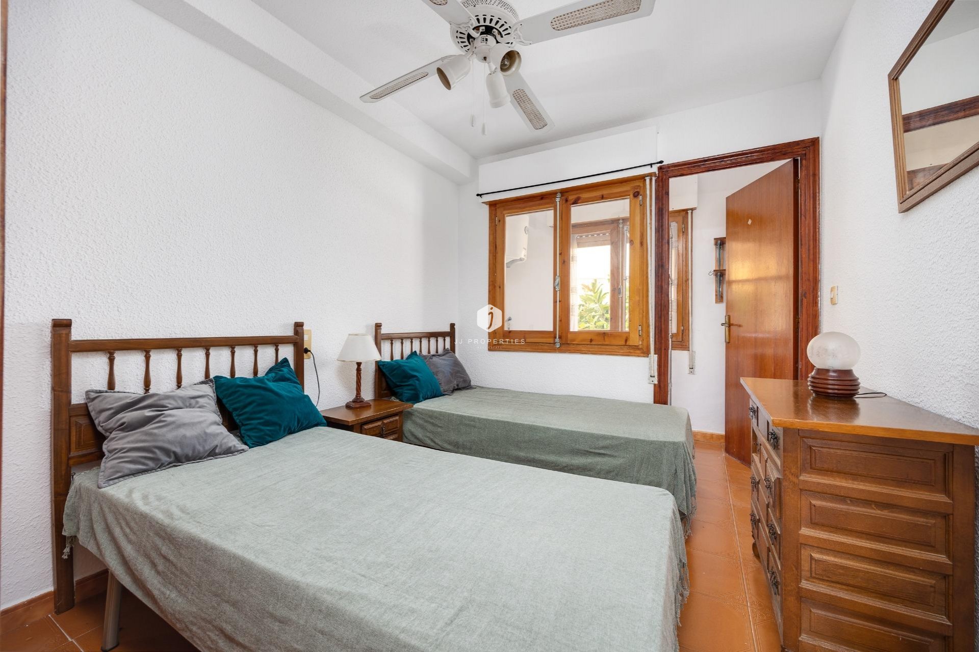 Segunda mano - Apartamento / piso -
Torrevieja - La Mata