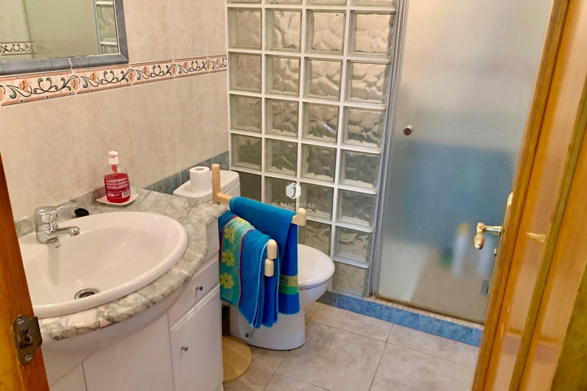 Segunda mano - Apartamento / piso -
Torrevieja - La Mata