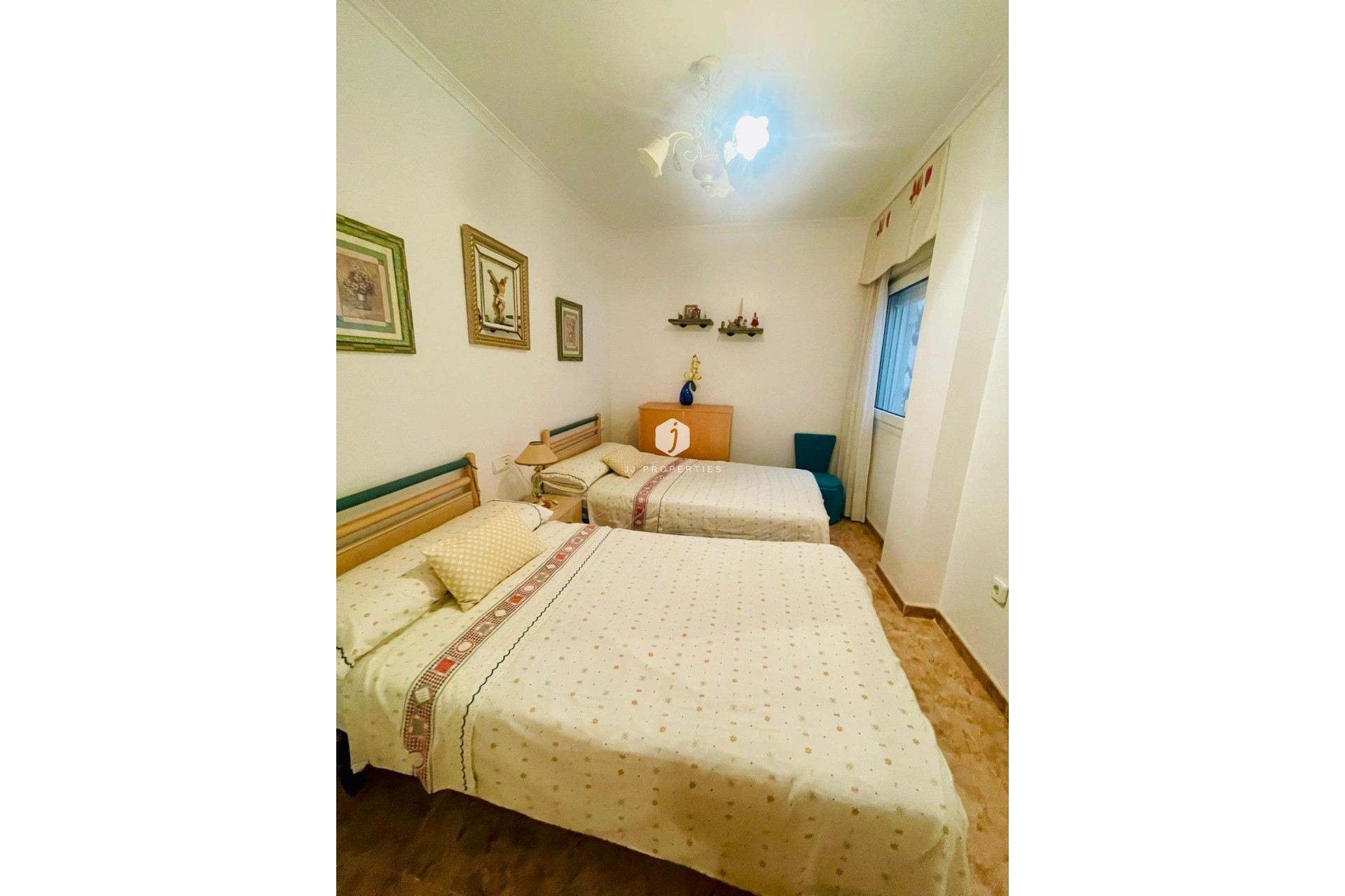 Segunda mano - Apartamento / piso -
Torrevieja - La Mata