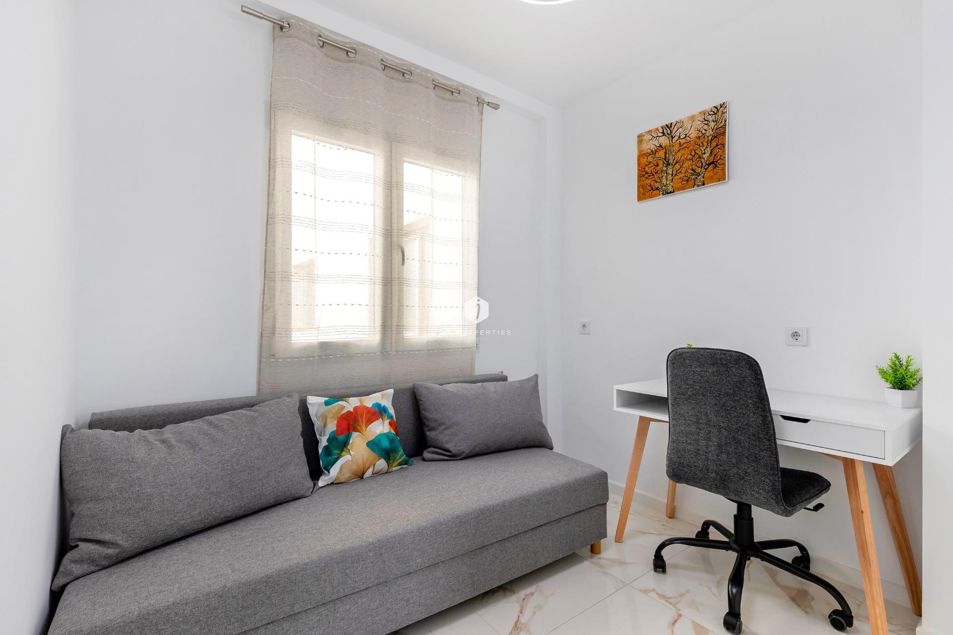 Segunda mano - Apartamento / piso -
Torrevieja - La Mata