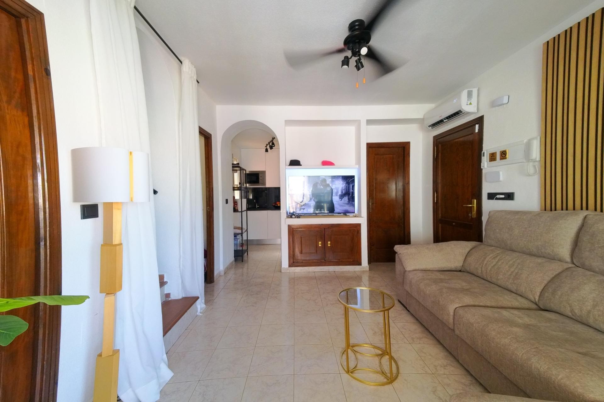 Segunda mano - Apartamento / piso -
Torrevieja - La Mata