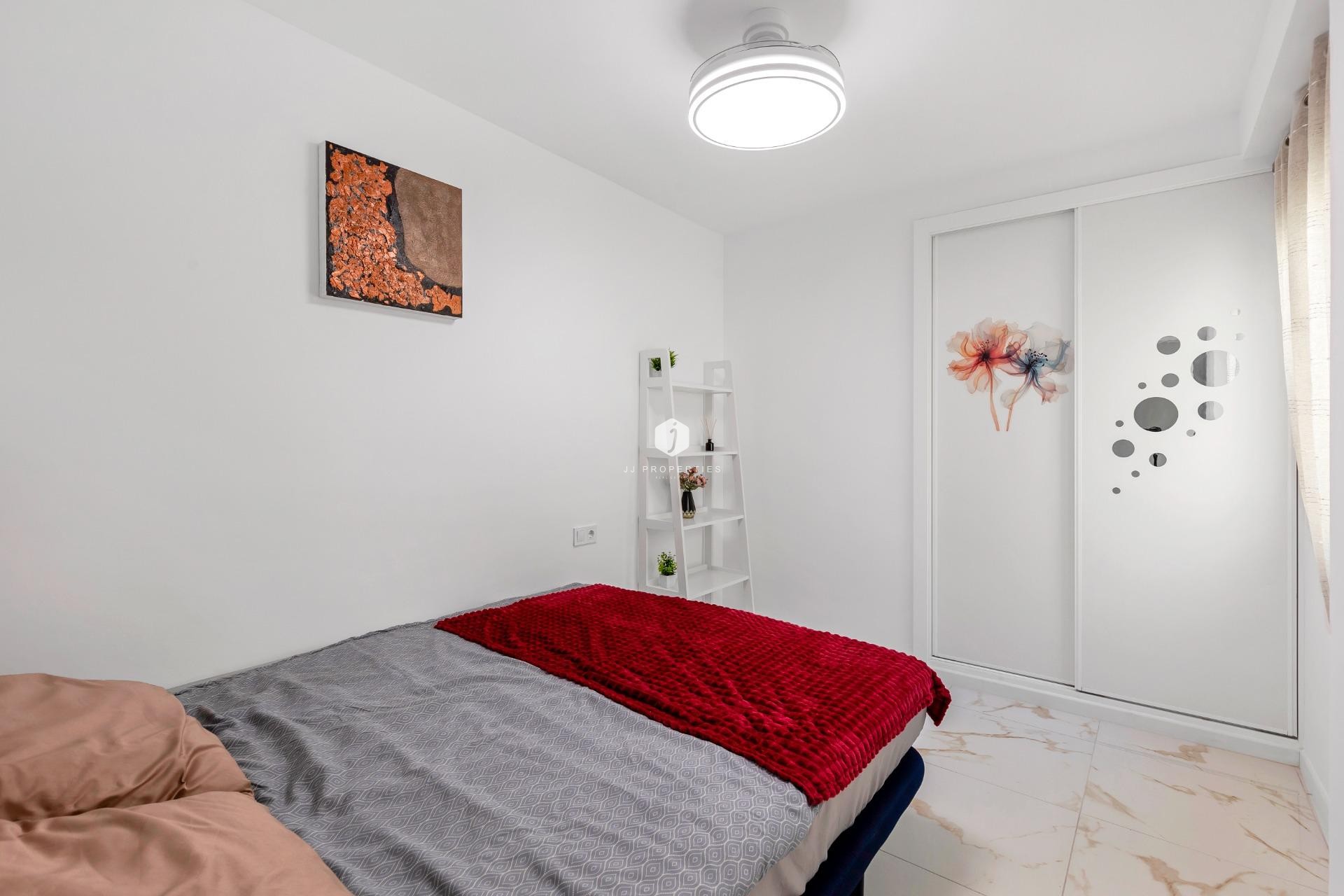 Segunda mano - Apartamento / piso -
Torrevieja - La Mata