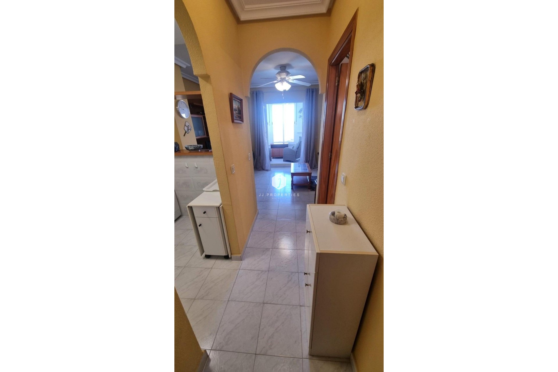 Segunda mano - Apartamento / piso -
Torrevieja - La Mata