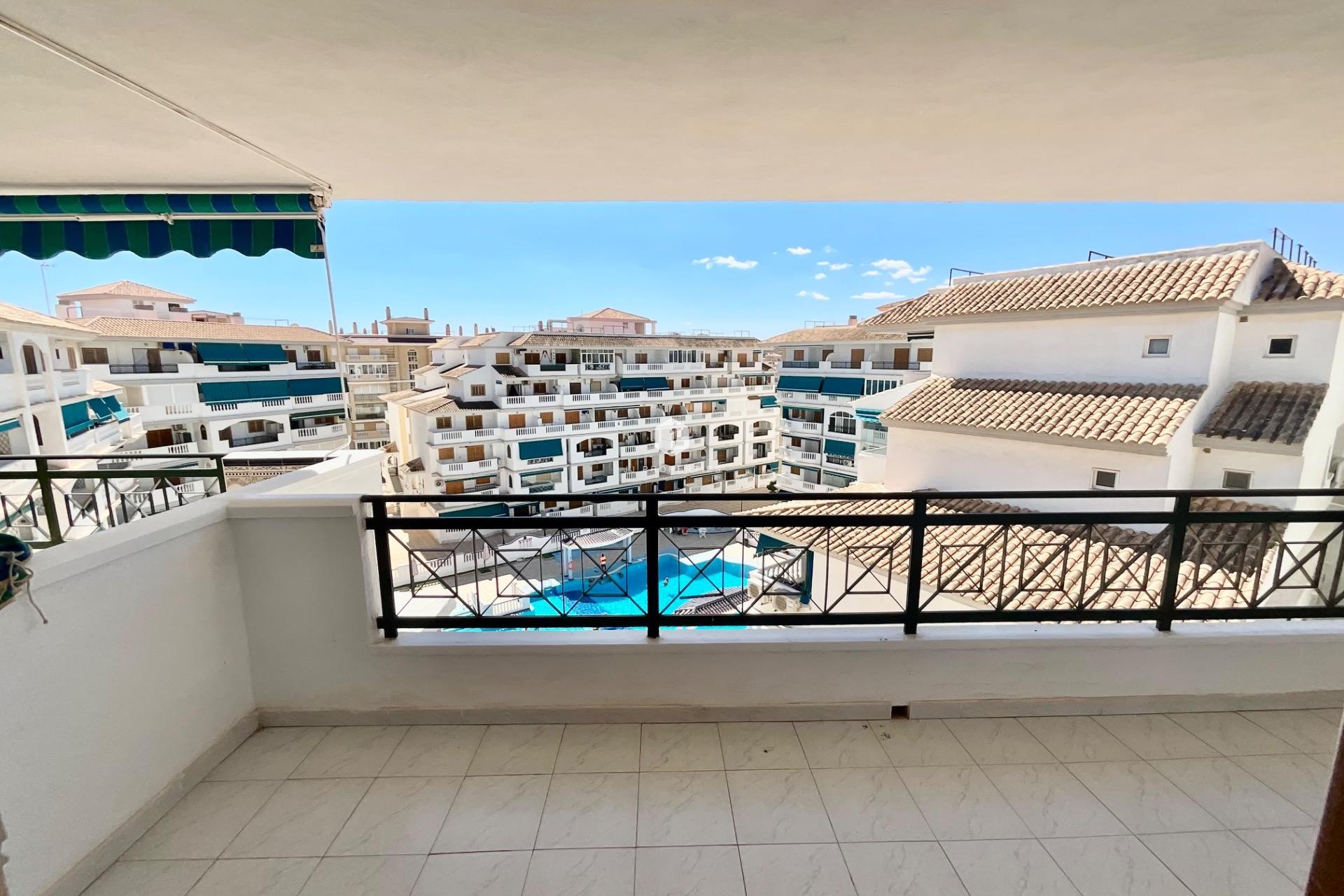 Segunda mano - Apartamento / piso -
Torrevieja - La Mata