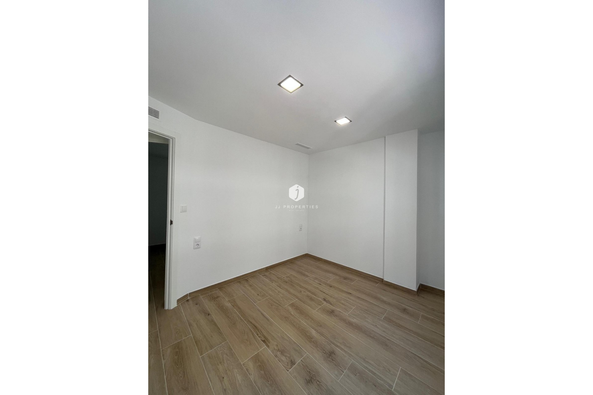 Segunda mano - Apartamento / piso -
Torrevieja - La Mata