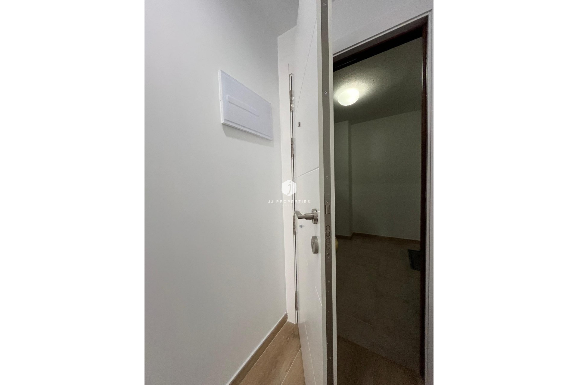 Segunda mano - Apartamento / piso -
Torrevieja - La Mata