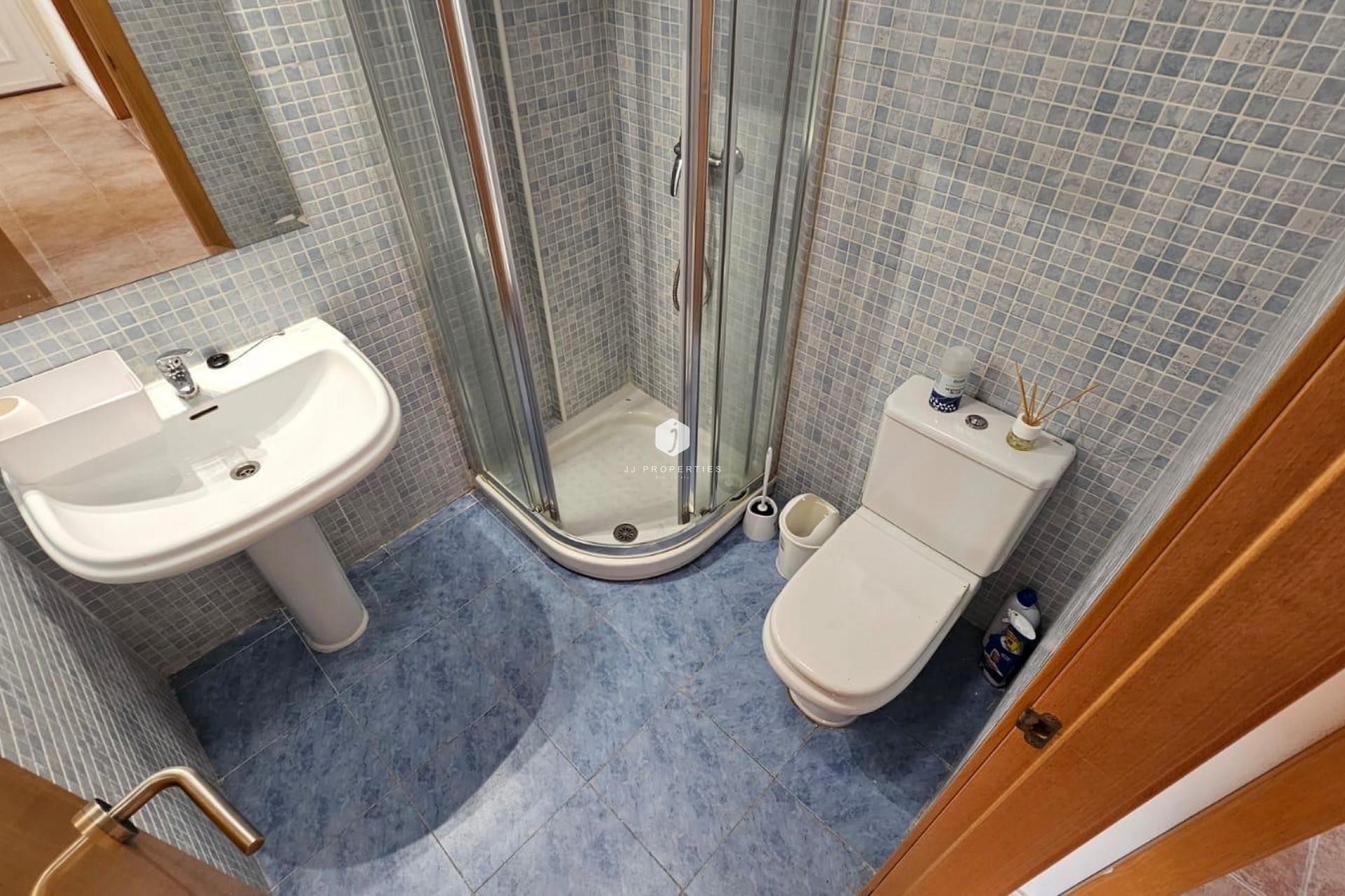 Segunda mano - Apartamento / piso -
Torrevieja - La veleta