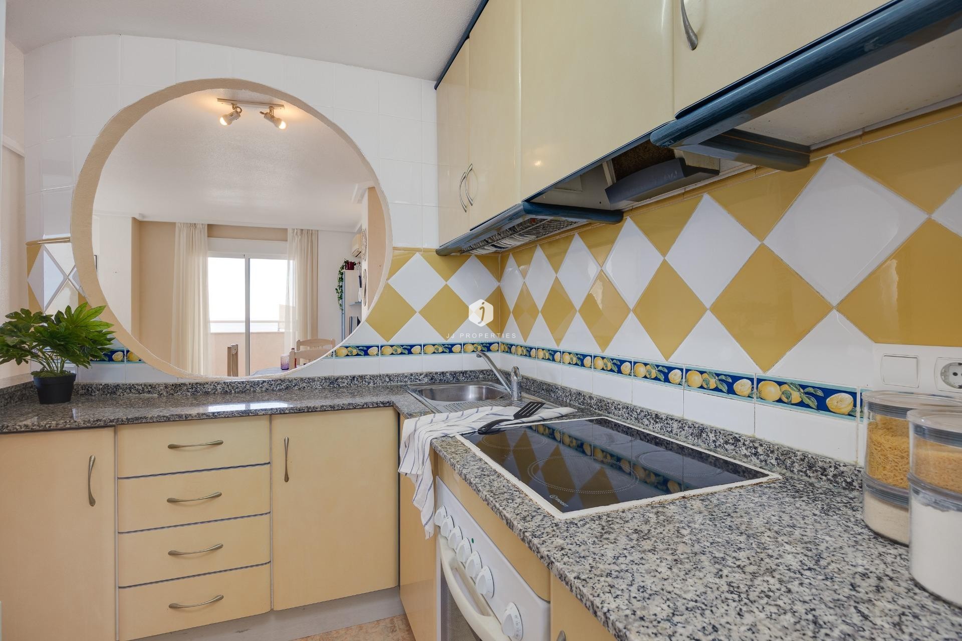 Segunda mano - Apartamento / piso -
Torrevieja - La veleta