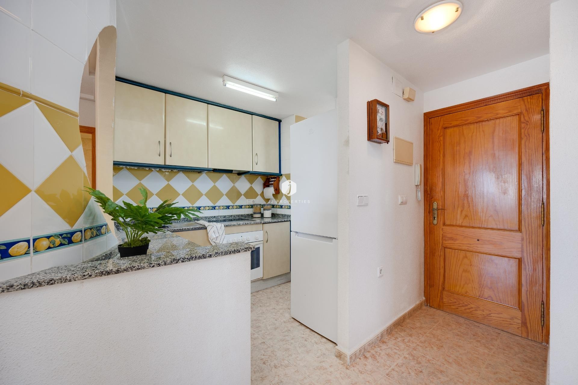 Segunda mano - Apartamento / piso -
Torrevieja - La veleta