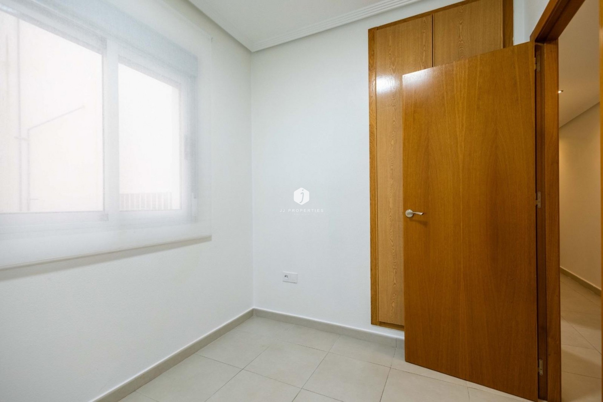 Segunda mano - Apartamento / piso -
Torrevieja - Las calas