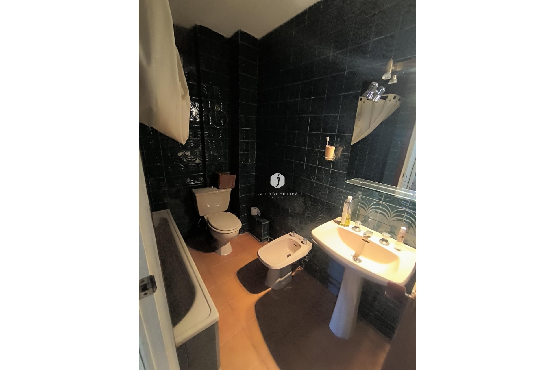 Segunda mano - Apartamento / piso -
Torrevieja - Las Piscinas Naturales