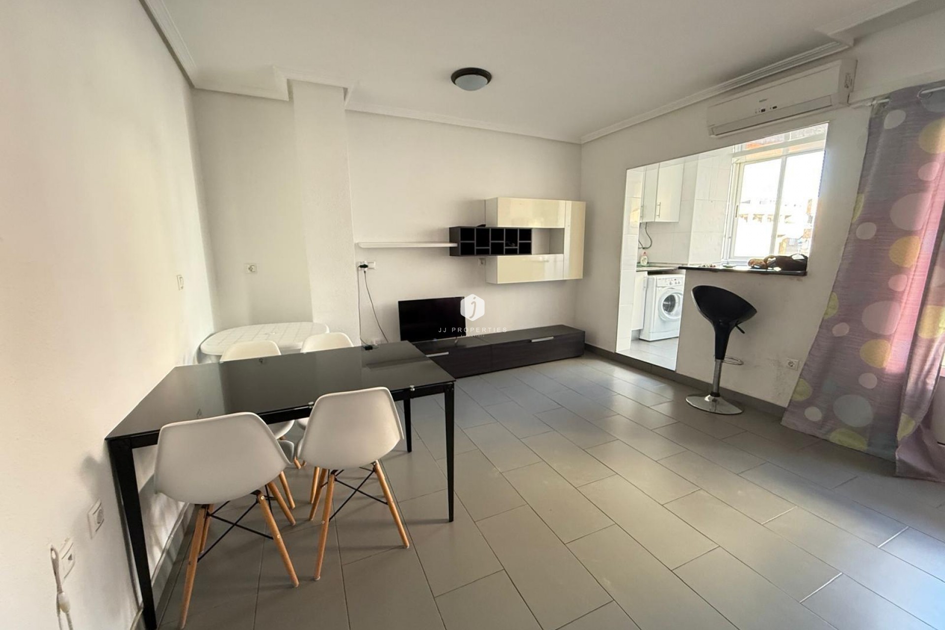 Segunda mano - Apartamento / piso -
Torrevieja - Las Piscinas Naturales