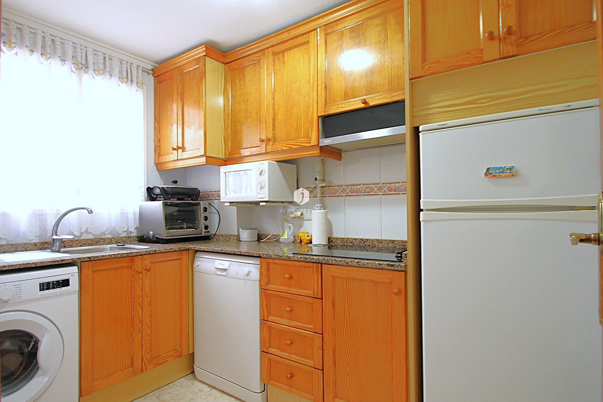 Segunda mano - Apartamento / piso -
Torrevieja - Las Piscinas Naturales