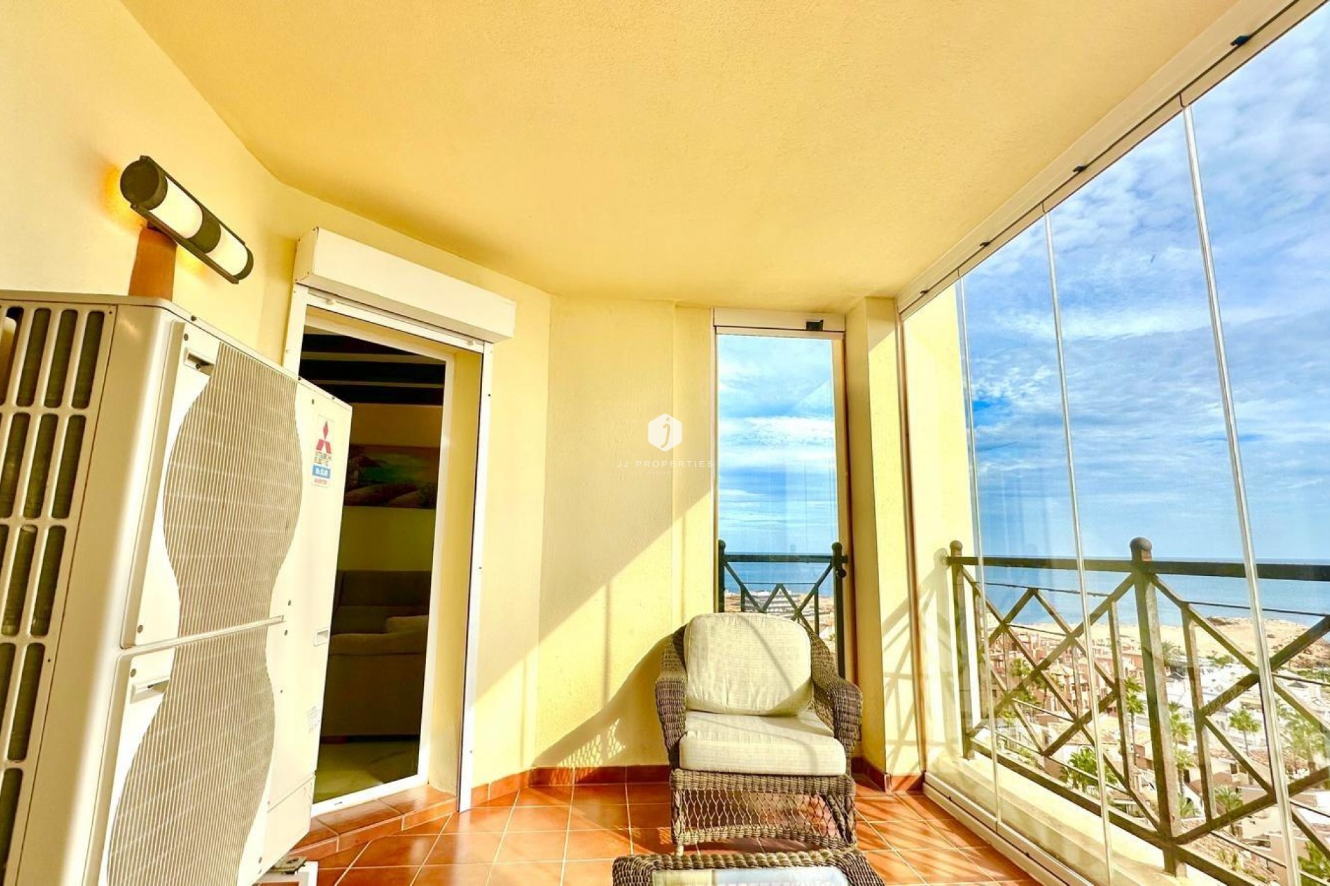 Segunda mano - Apartamento / piso -
Torrevieja - Los Frutales