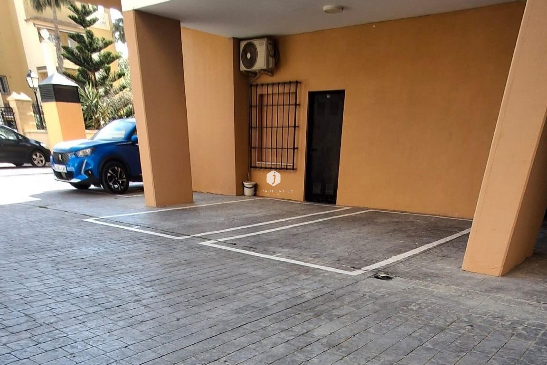 Segunda mano - Apartamento / piso -
Torrevieja - Los Frutales