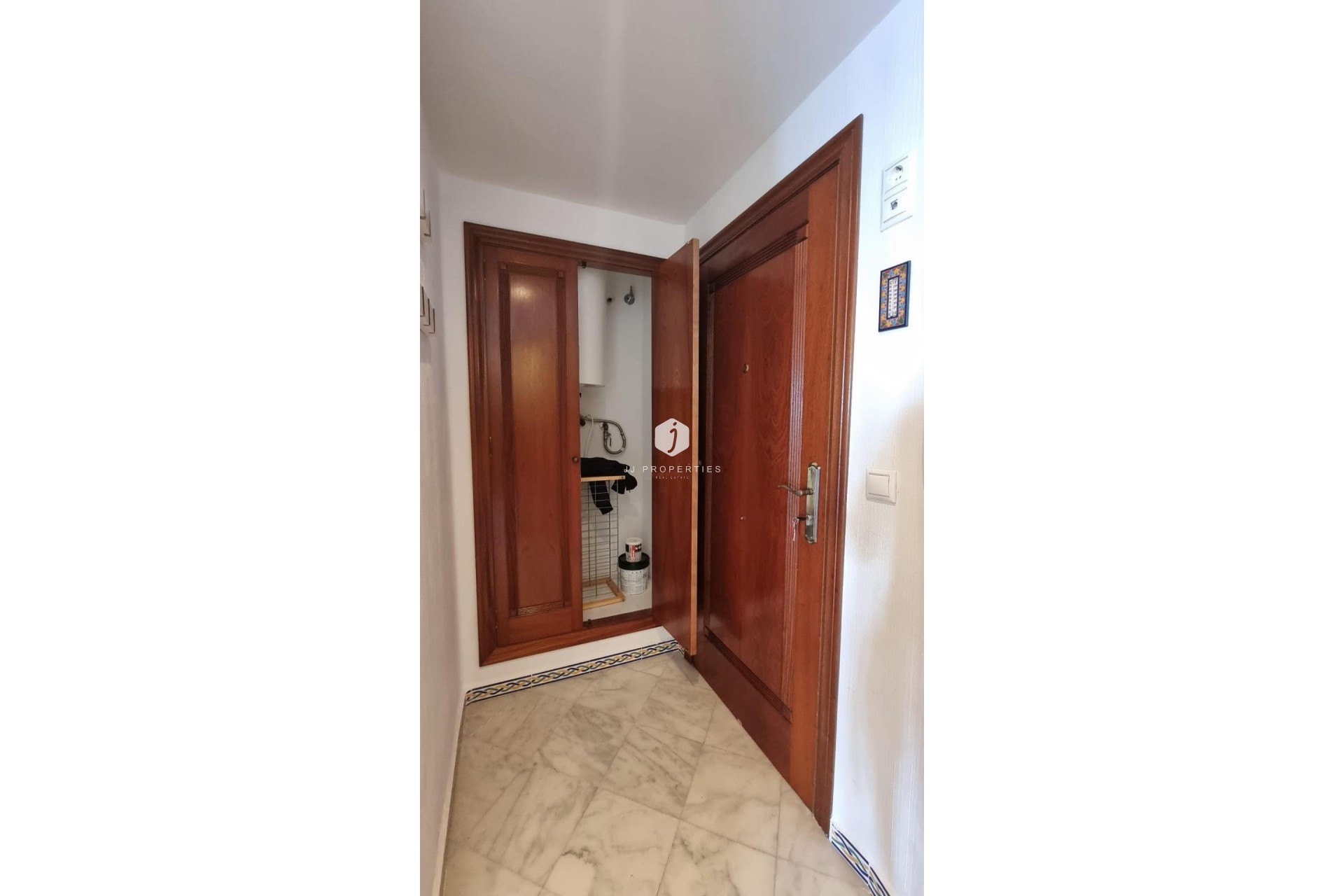 Segunda mano - Apartamento / piso -
Torrevieja - Los Frutales