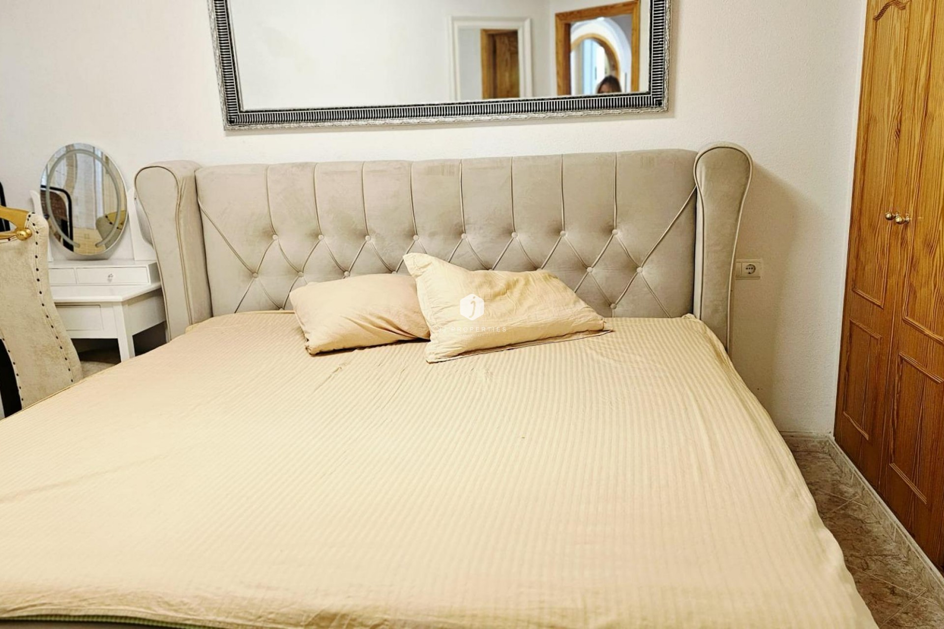 Segunda mano - Apartamento / piso -
Torrevieja - Nueva Torrevieja