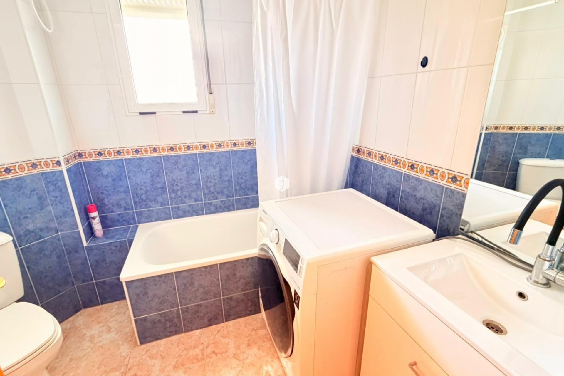 Segunda mano - Apartamento / piso -
Torrevieja - Nueva Torrevieja